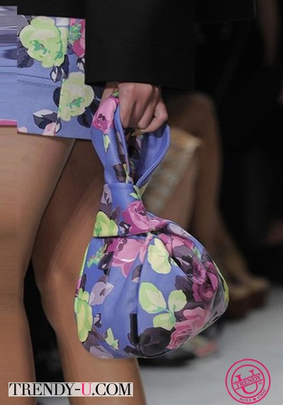 Рюкзак с цветочным принтом весна-лето 2014 Carven 