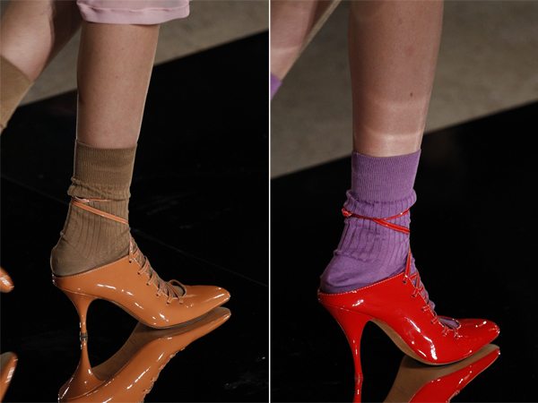 Модная обувь от Givenchy весна-лето 2017 носится с носками