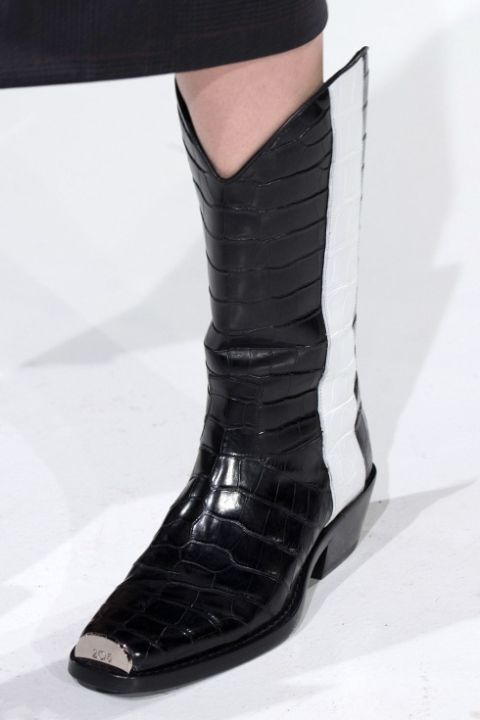 Calvin Klein предлагает свой вариант осенне-зимней обуви