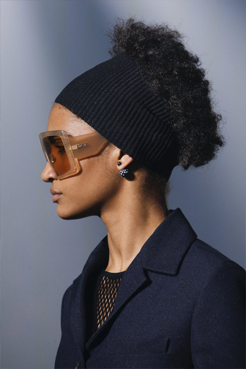 Солнечные очки в прямоугольной оправе от Christian Dior для весны и лета 2019